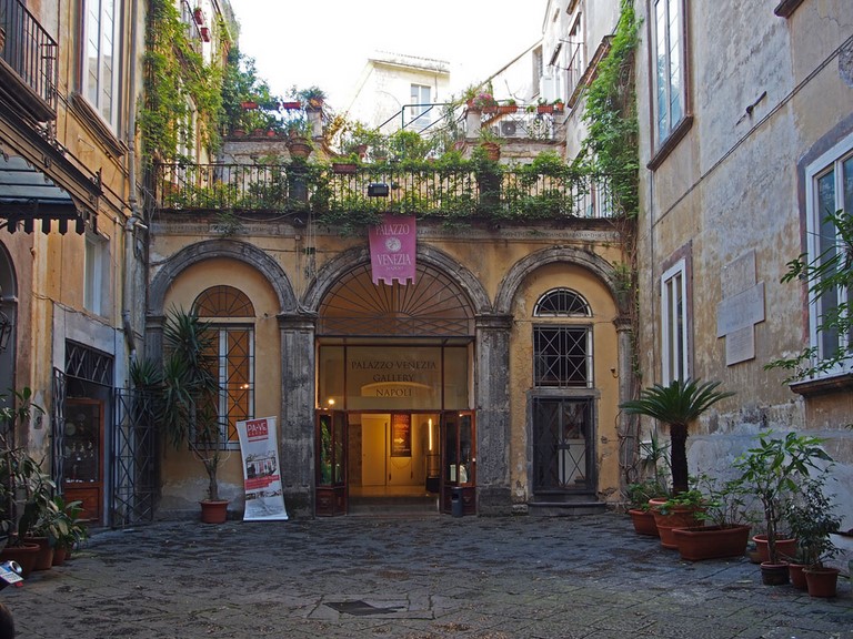 Palazzo venzia  Naples